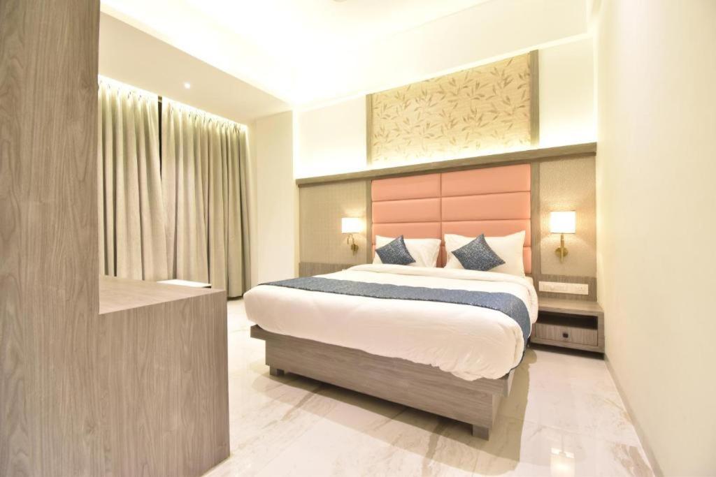 Glitz Hotels La Dahlia - Premium Тхане Екстер'єр фото