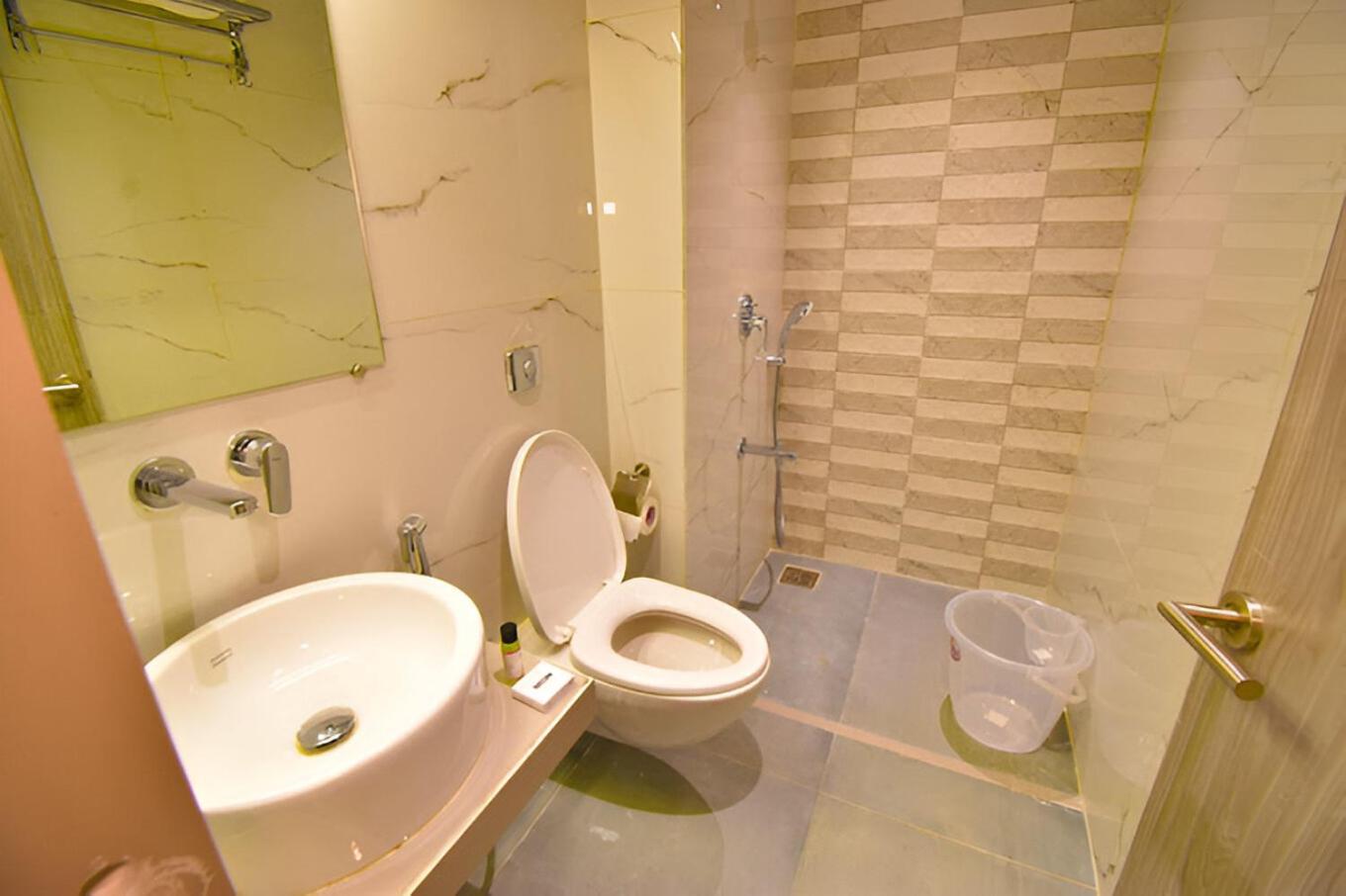 Glitz Hotels La Dahlia - Premium Тхане Екстер'єр фото