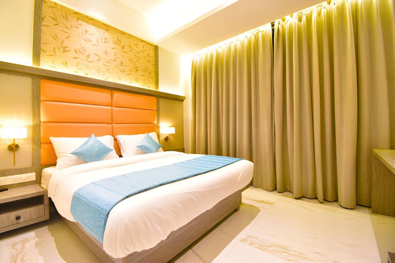 Glitz Hotels La Dahlia - Premium Тхане Екстер'єр фото
