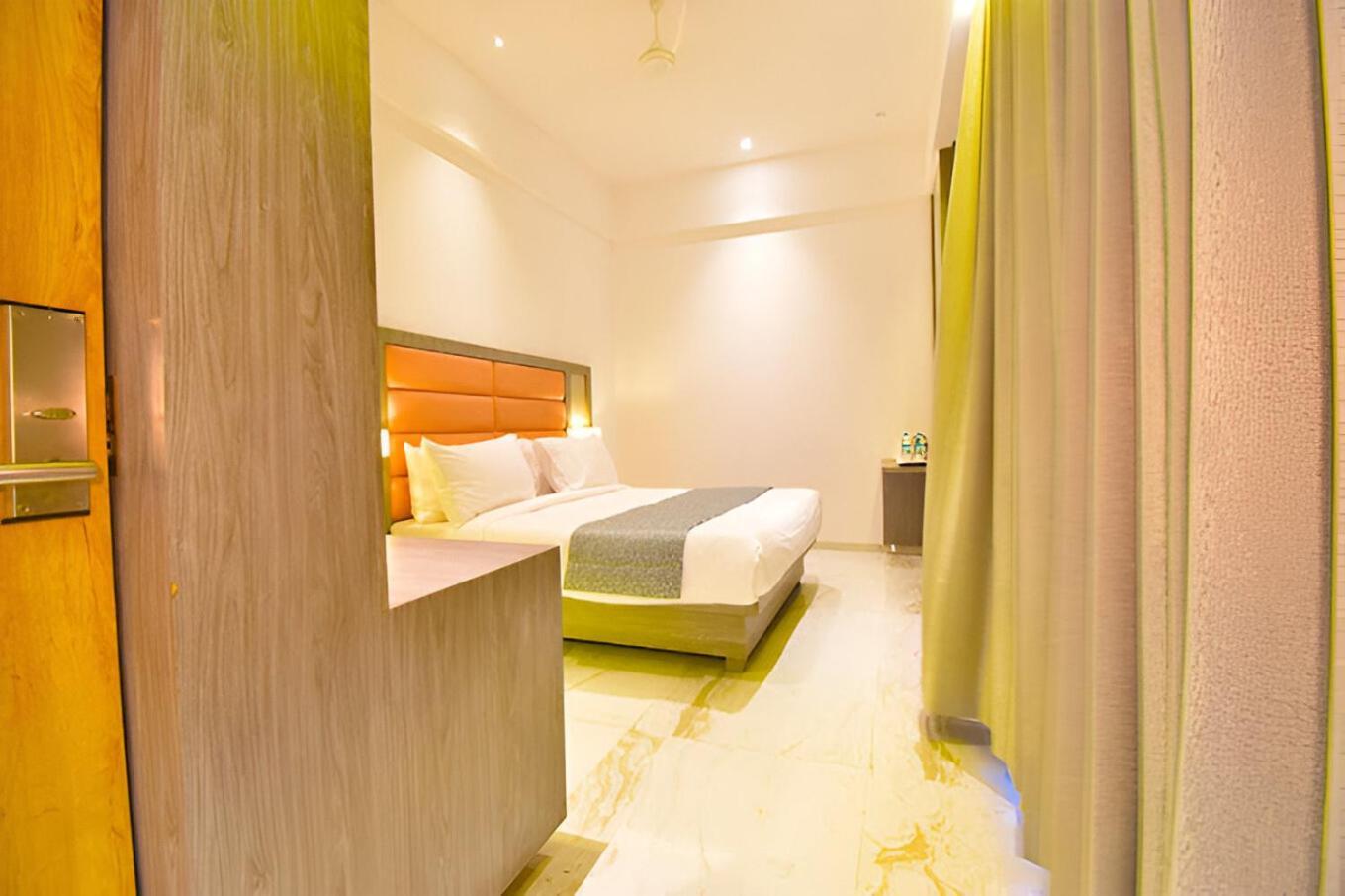 Glitz Hotels La Dahlia - Premium Тхане Екстер'єр фото