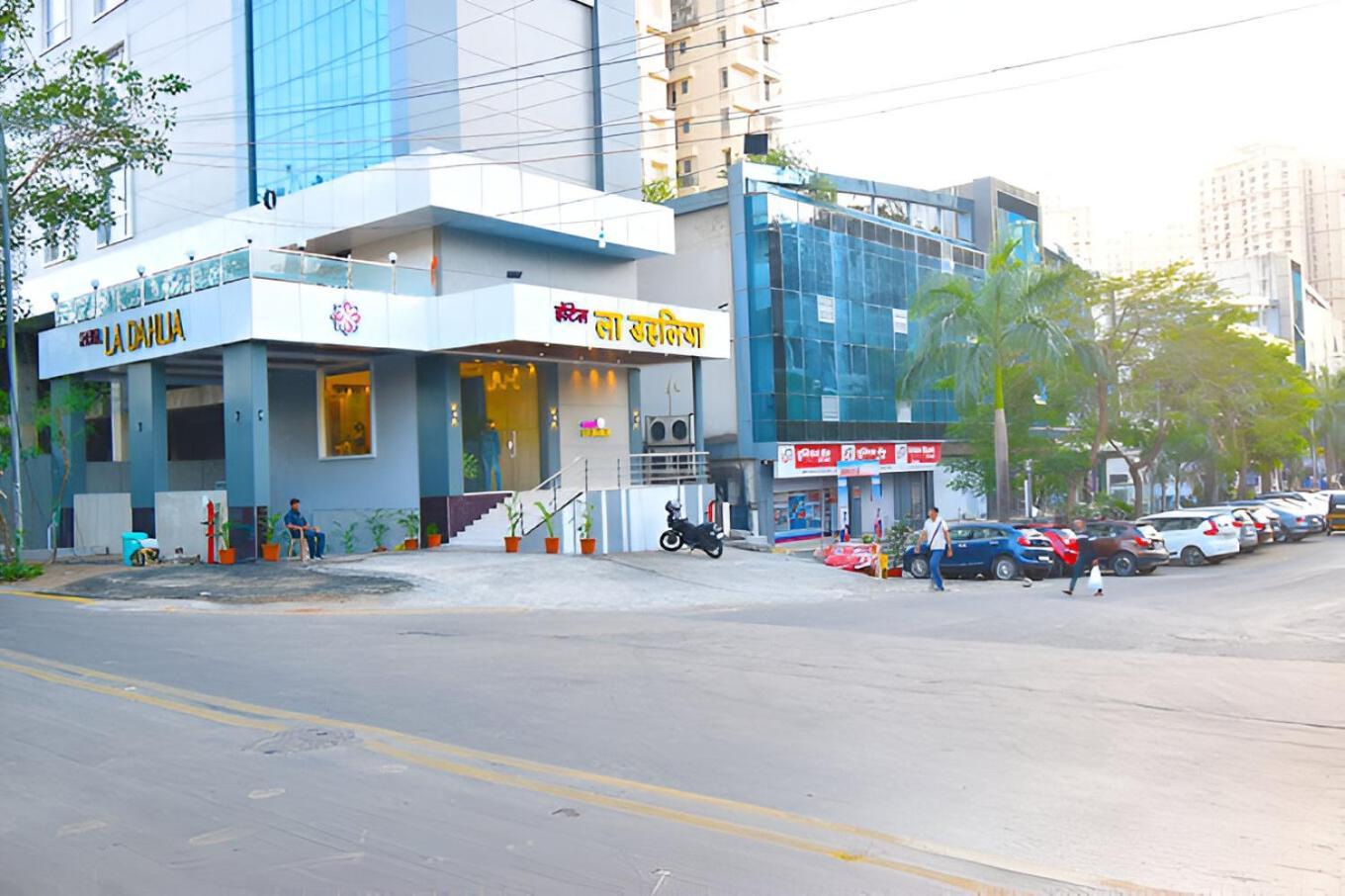 Glitz Hotels La Dahlia - Premium Тхане Екстер'єр фото
